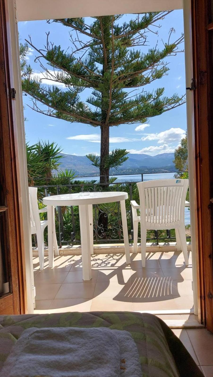 Sea Breeze Apartments Ликсури Екстериор снимка