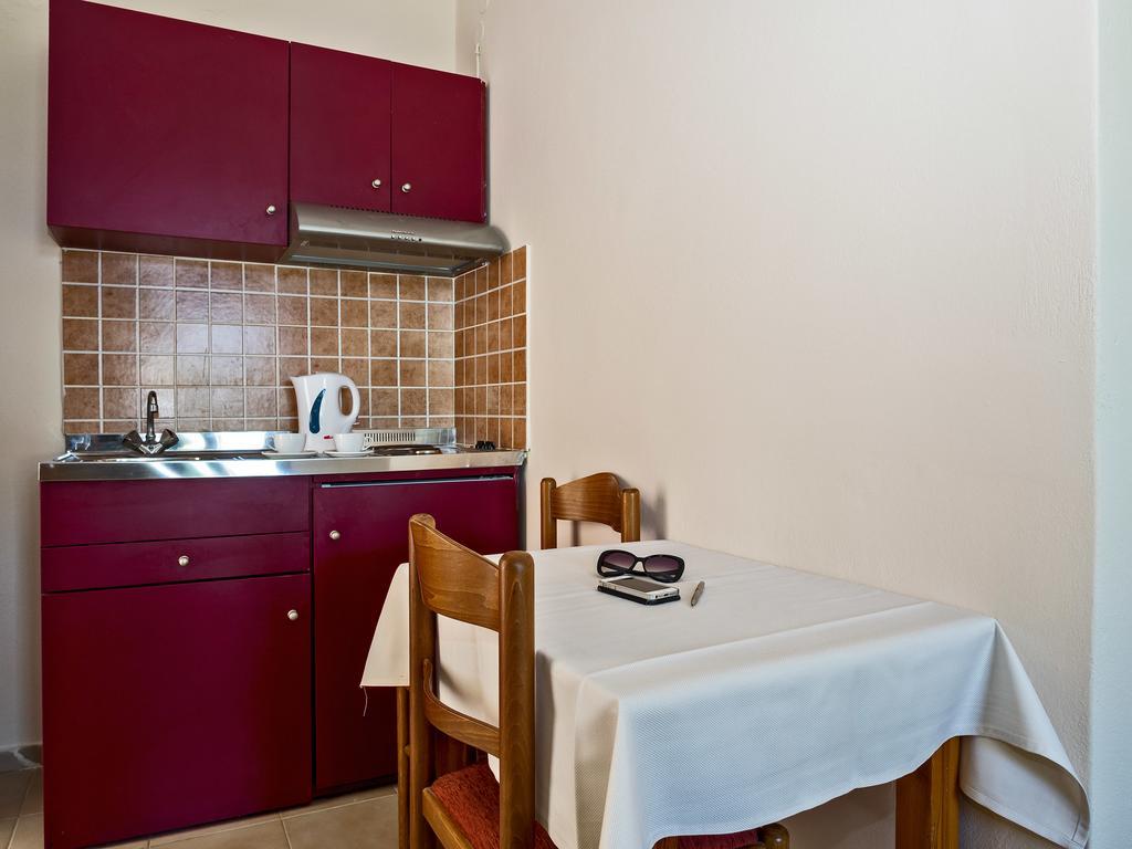 Sea Breeze Apartments Ликсури Екстериор снимка